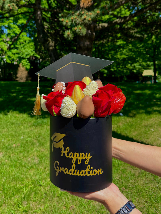 2025 Graduation Gift Box with Chocolate-Covered Strawberries & Roses