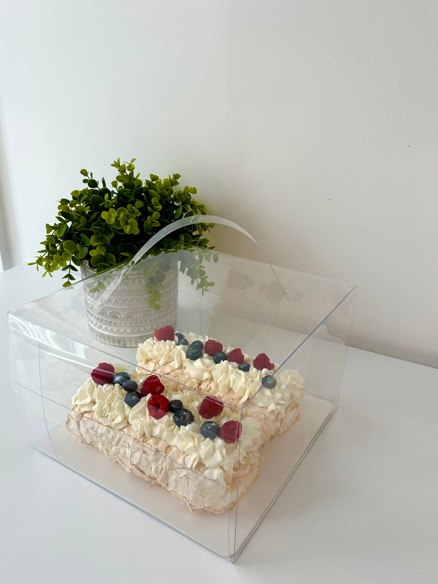 Meringue Roulade